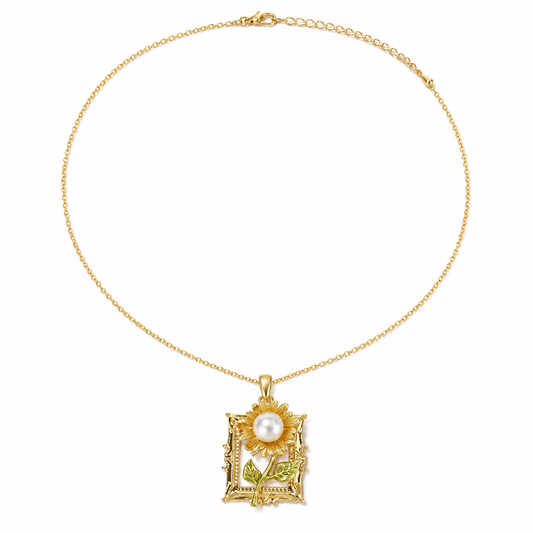 The Muse Pearl Necklace